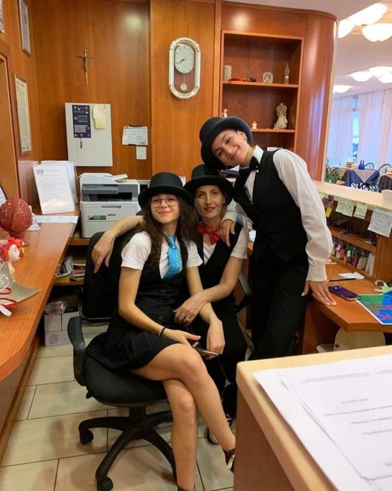 Hotel Joli อัลบา อาดริอาติกา ภายนอก รูปภาพ